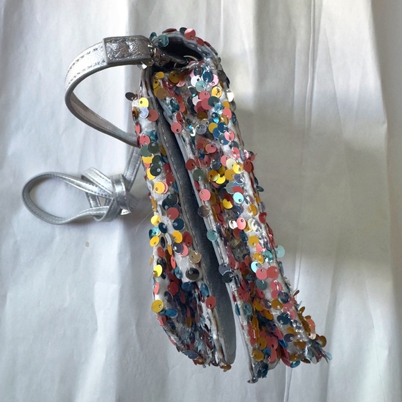 On 34th Confetti Rosemari Convertible Crossbody Clutch - Picture 1 of 4